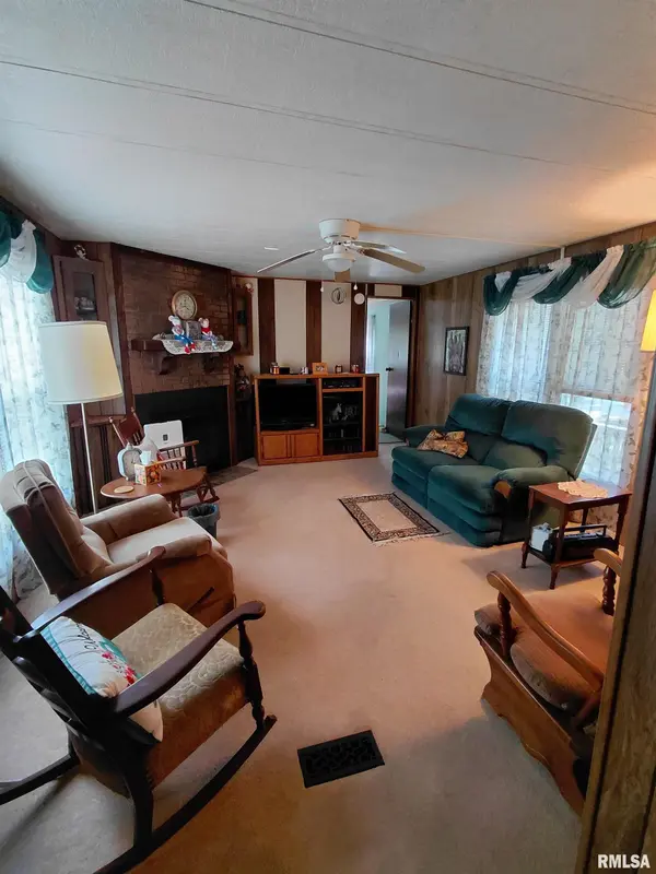 1100 W LOCUST ST #LOT 103, Canton, IL 61520