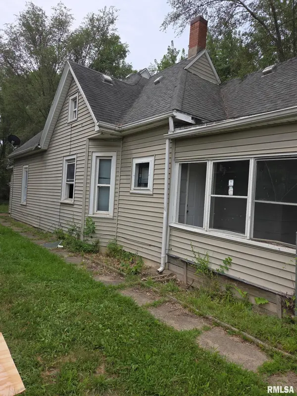 1918 W HOWETT ST, Peoria, IL 61605