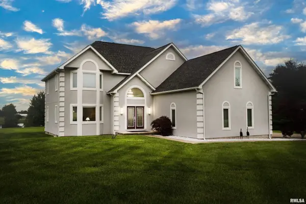 6381 Tyner LN, Marion, IL 62959