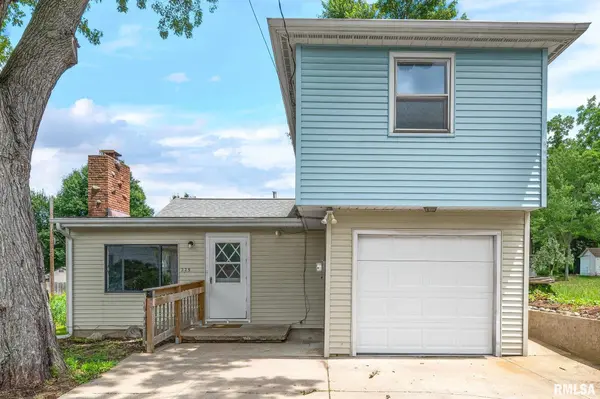 225 GRANDVIEW AVE, East Peoria, IL 61611