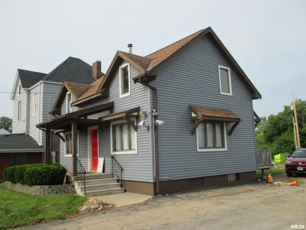 2405 N UNIVERSITY ST, Peoria, IL 61604