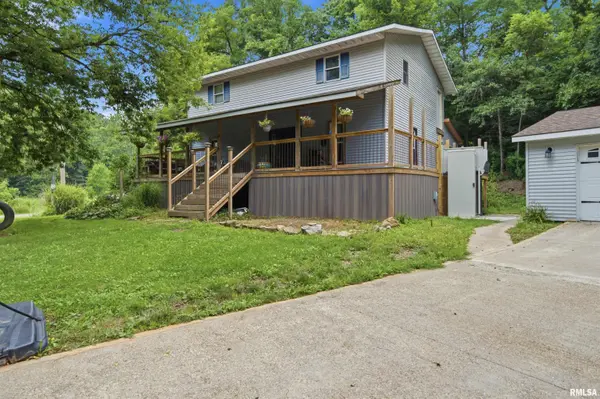 842 THENIUS RD, Sparland, IL 61565