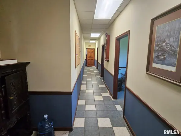 22200 State Route 9, Tremont, IL 61568
