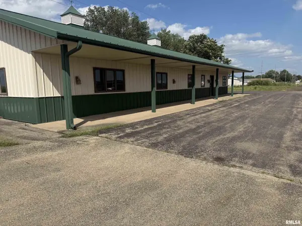 22200 State Route 9, Tremont, IL 61568
