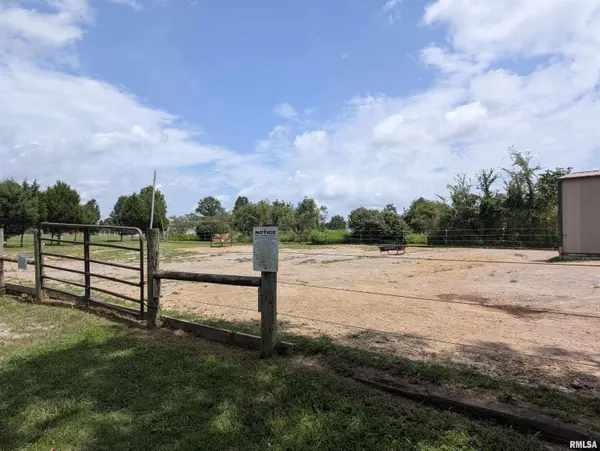 280 Henry Hicks RD, Herod, IL 62947