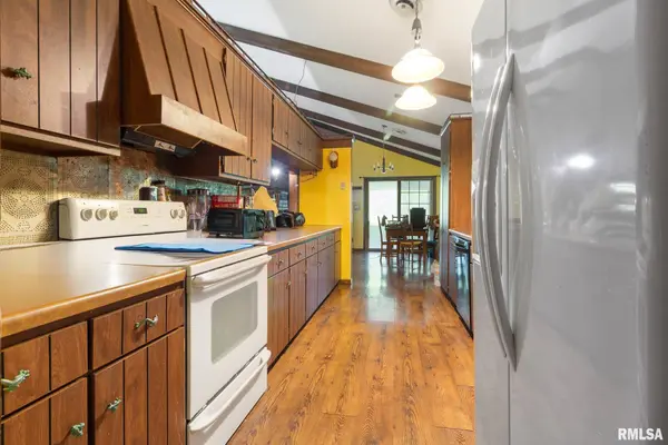 1110 HARMONY LN, Carbondale, IL 62902