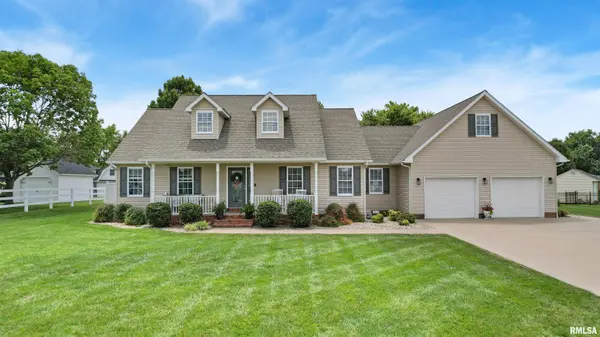 1704 N SMITH AVE, Marion, IL 62959