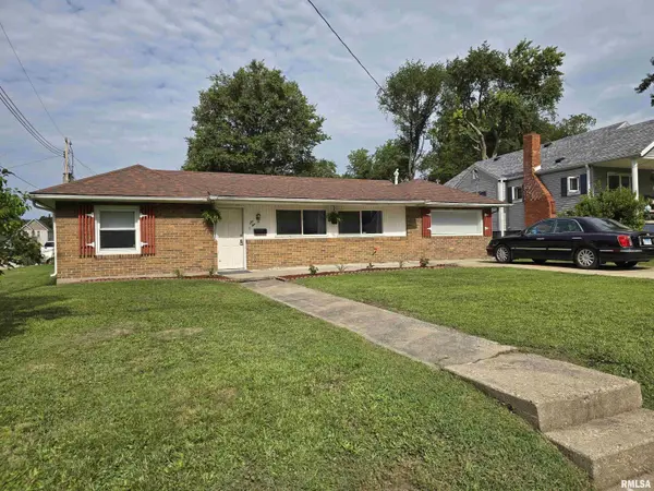 610 3RD AVE, Canton, IL 61520
