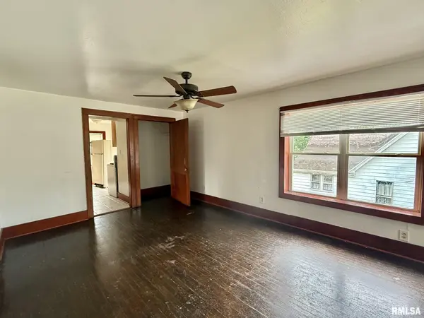 1421 S LIVINGSTON ST, Peoria, IL 61605