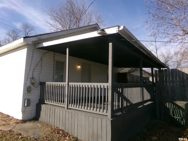 402 N Cochran ST, West Frankfort, IL 62896