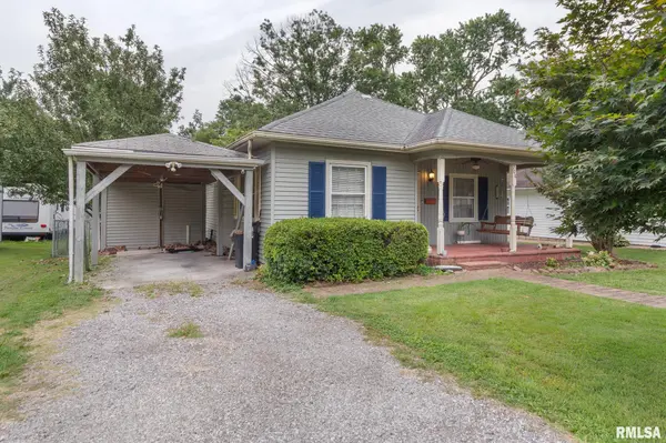 708 N 8TH ST, Herrin, IL 62948