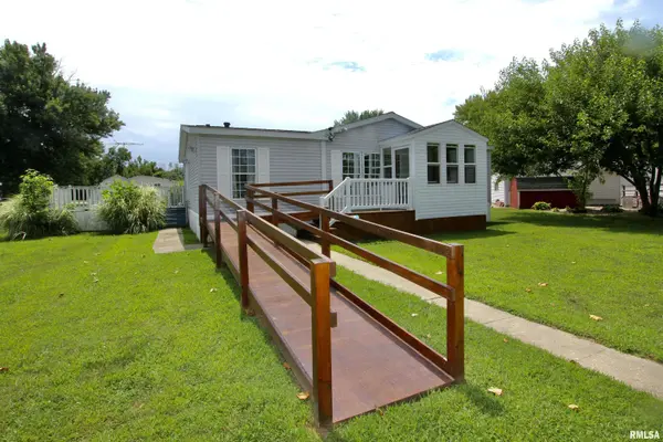 115 LAKE WILDWIND DR, Metamora, IL 61548