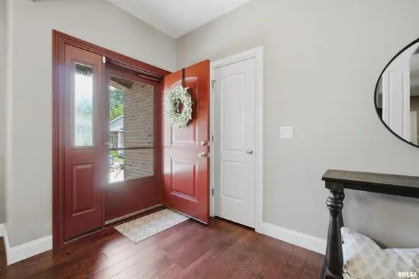 2612 W Lake Pointe TER, Peoria, IL 61614