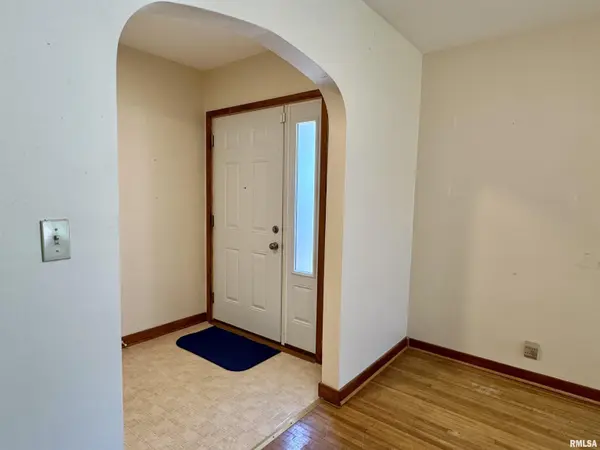 215 N NORMAL ST, Macomb, IL 61455