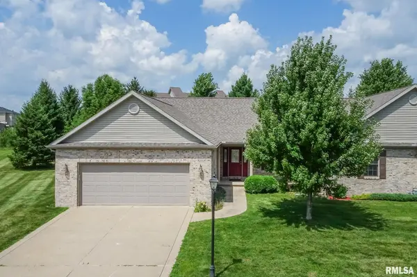 1835 KINGSBURY RD, Washington, IL 61761