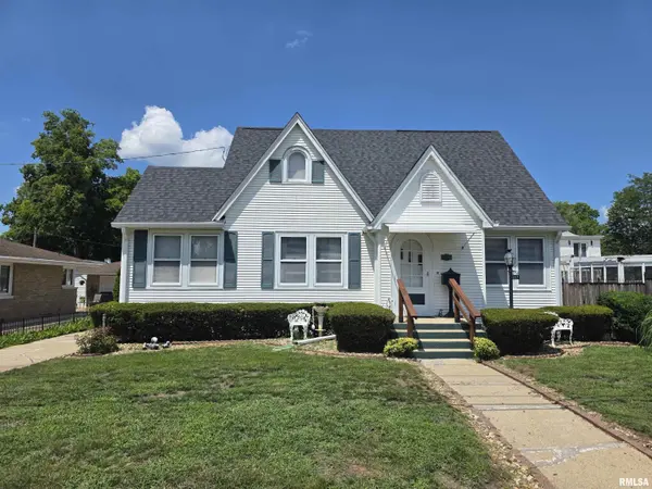 607 MCLEAN ST, Pekin, IL 61554