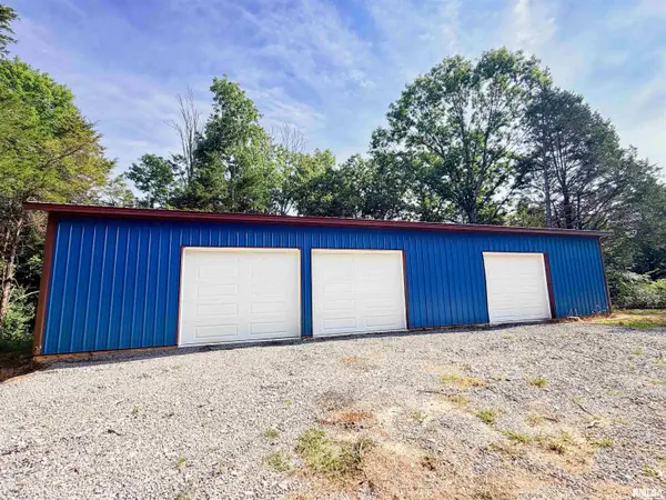 1665 Pulleys Mill RD, Goreville, IL 62939