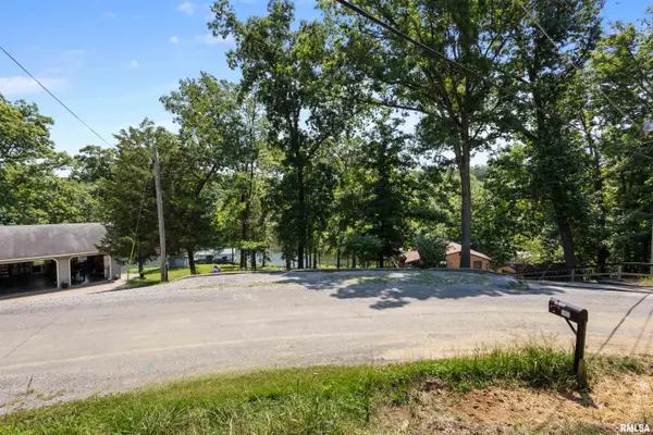 165 - 166 Sandy Point RD, Goreville, IL 62939