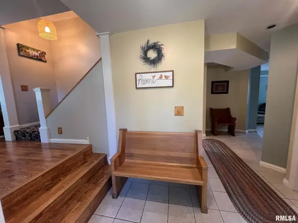 109 Kurlene DR, Macomb, IL 61455