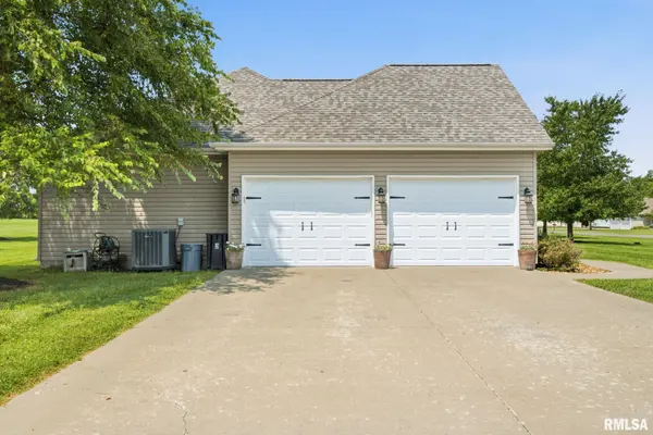11605 Macie DR, Marion, IL 62959