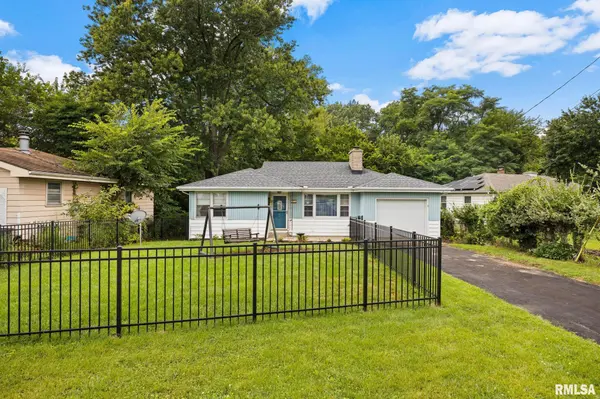 715 N LIMESTONE LN, Peoria, IL 61604