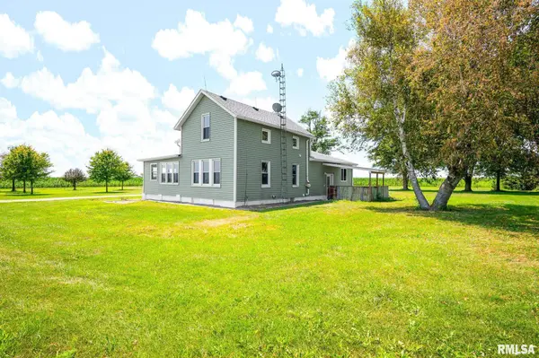 1723 County Road 2200 E County Road, Benson, IL 61516