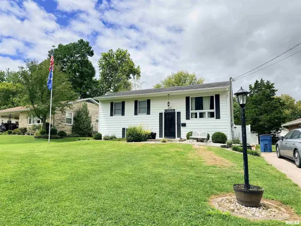 210 PEACH DR, Anna, IL 62906