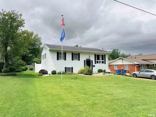 210 PEACH DR, Anna, IL 62906