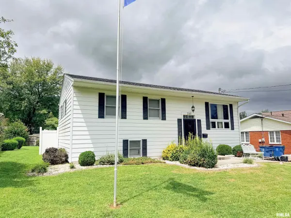 210 PEACH DR, Anna, IL 62906