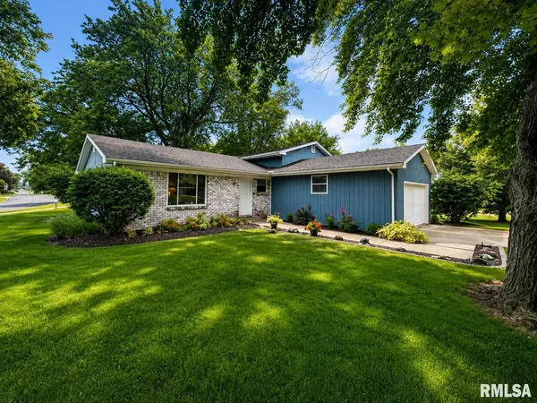 3204 W WESTPORT RD, Peoria, IL 61615
