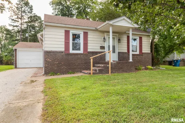 316 S 2ND ST, Marion, IL 62959
