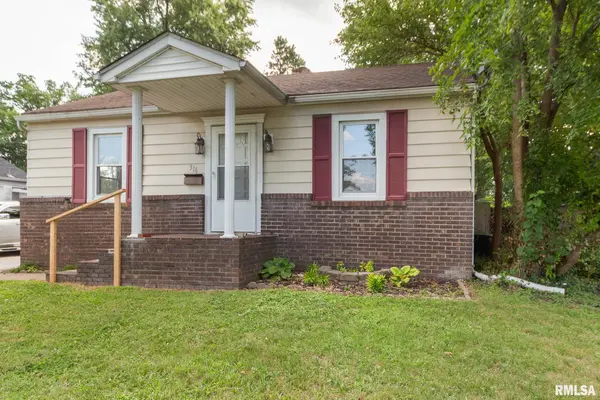 316 S 2ND ST, Marion, IL 62959