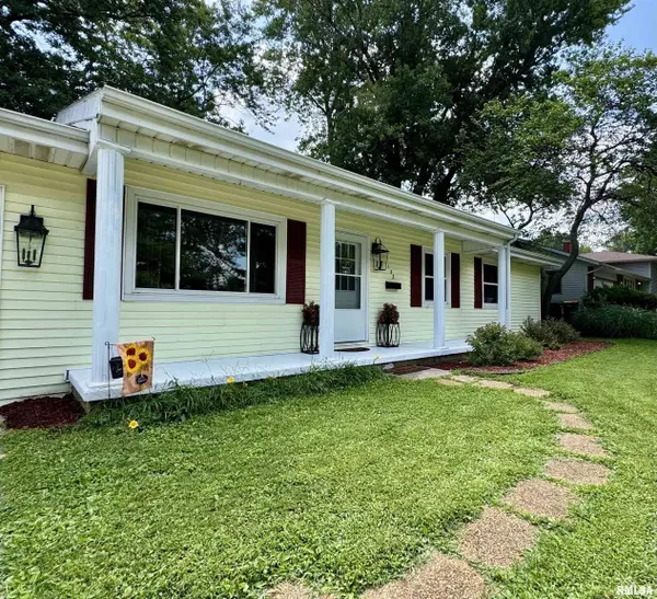 133 HOLDEN DR, Macomb, IL 61455
