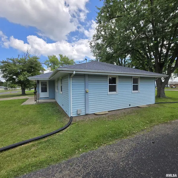 2610 W SCENIC DR, Peoria, IL 61604