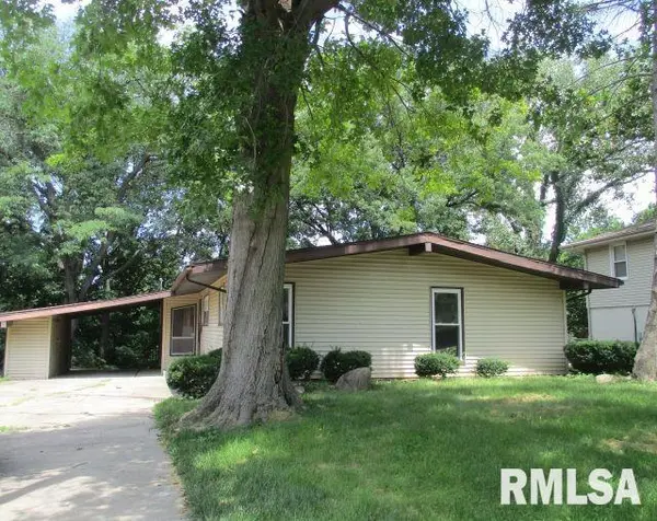 2515 W HUNTINGTON DR, Peoria, IL 61614