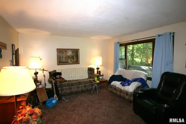 12 REDFORD RD, Mackinaw, IL 61755