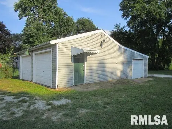111 MOSCHEL ST, East Peoria, IL 61611