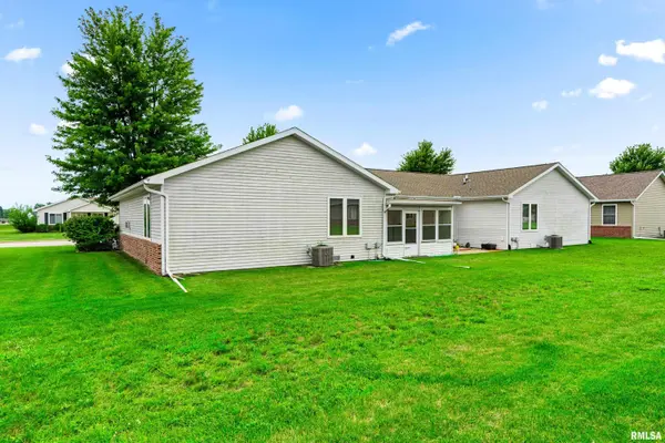 207 EASY ST, Washington, IL 61571