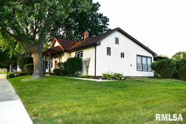 612 N FRANKLIN ST, Roanoke, IL 61561