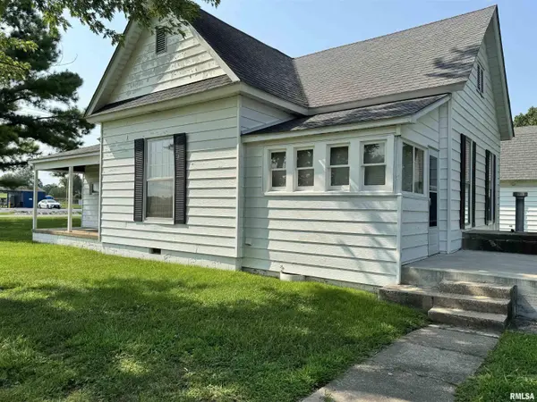 1607 S Carbon ST, Marion, IL 62959