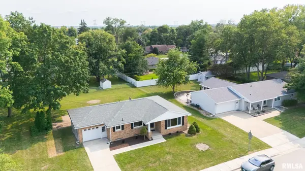 360 E GREENWOOD ST, Morton, IL 61550