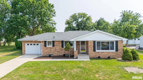 360 E GREENWOOD ST, Morton, IL 61550