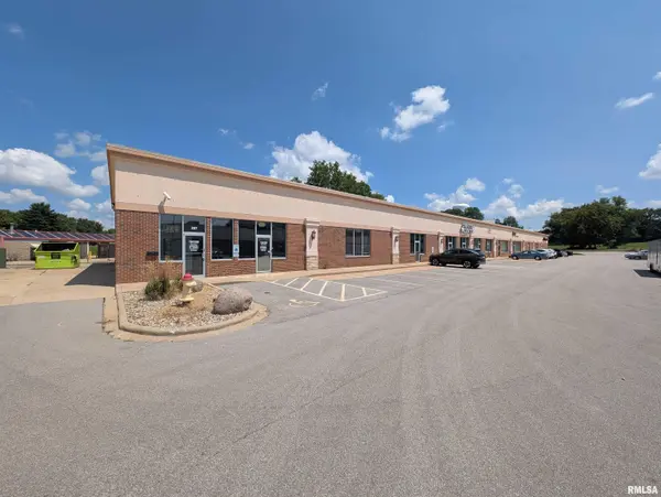2117 COURT ST #2117, Pekin, IL 61554