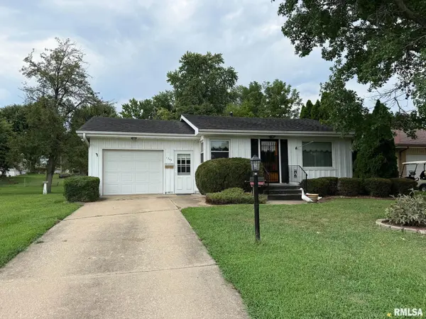 1245 N FRONT ST, Chillicothe, IL 61523