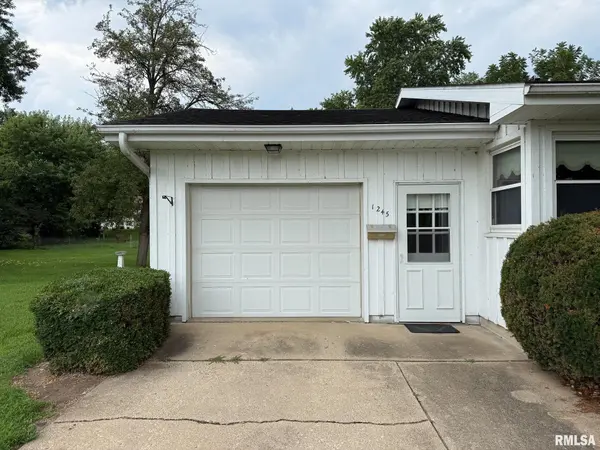 1245 N FRONT ST, Chillicothe, IL 61523