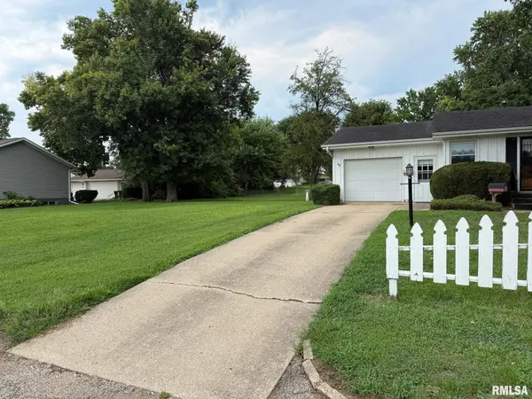 1245 N FRONT ST, Chillicothe, IL 61523