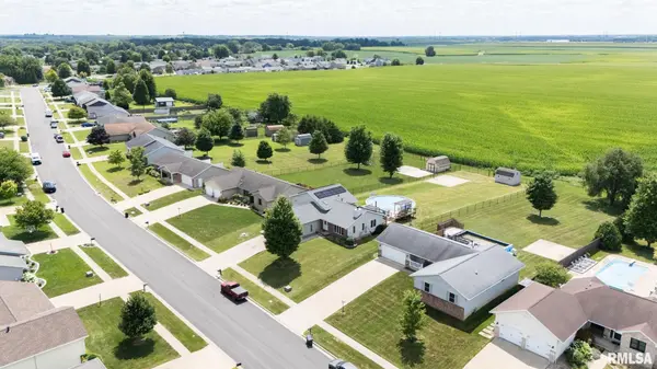 912 DENNIS DR, Eureka, IL 61530