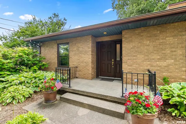 24 S AVENUE C ST, Canton, IL 61520