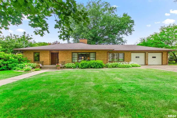 24 S AVENUE C ST, Canton, IL 61520