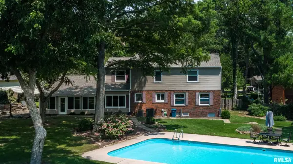 513 DOGWOOD LN, Carterville, IL 62918